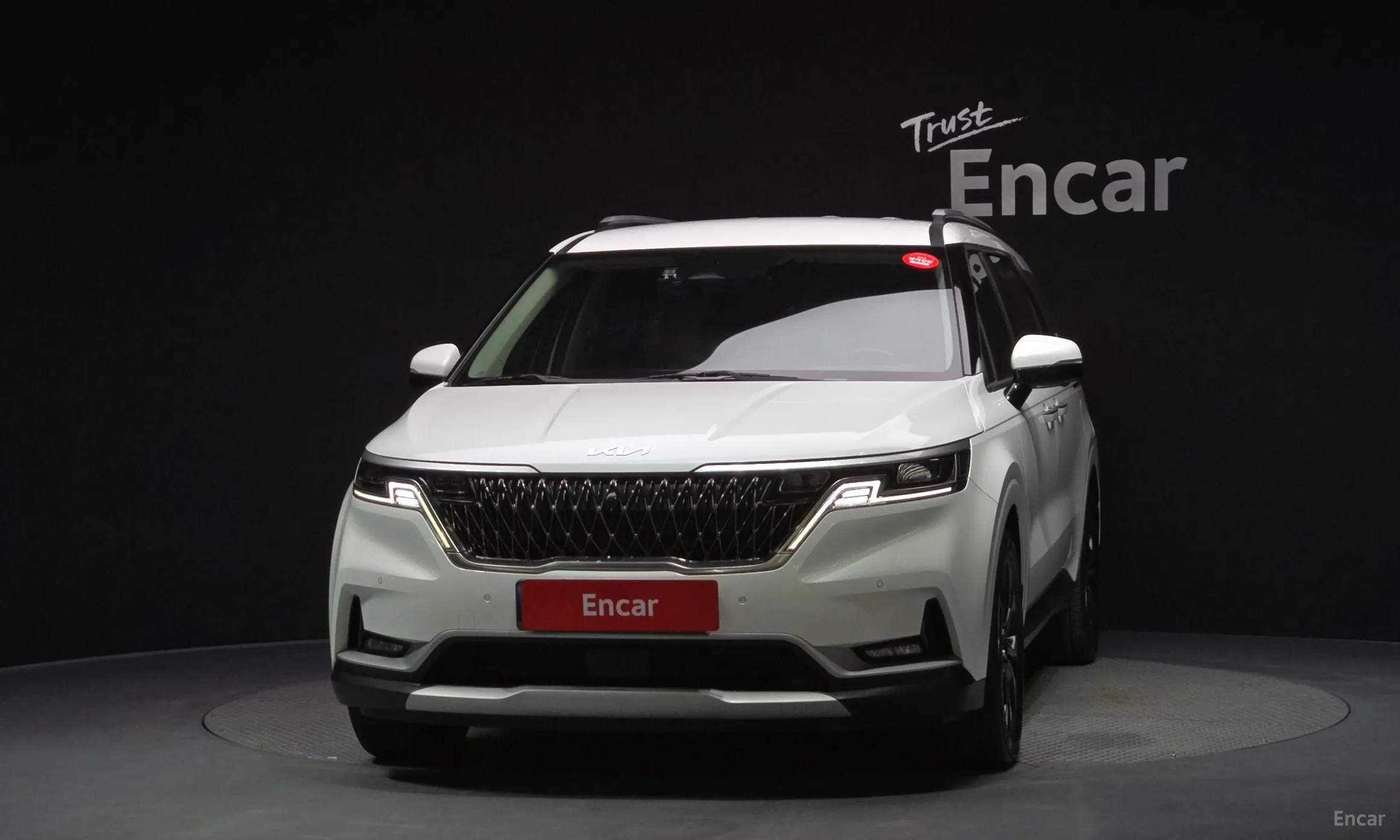 Kia Carnival Gen 4 превью 3