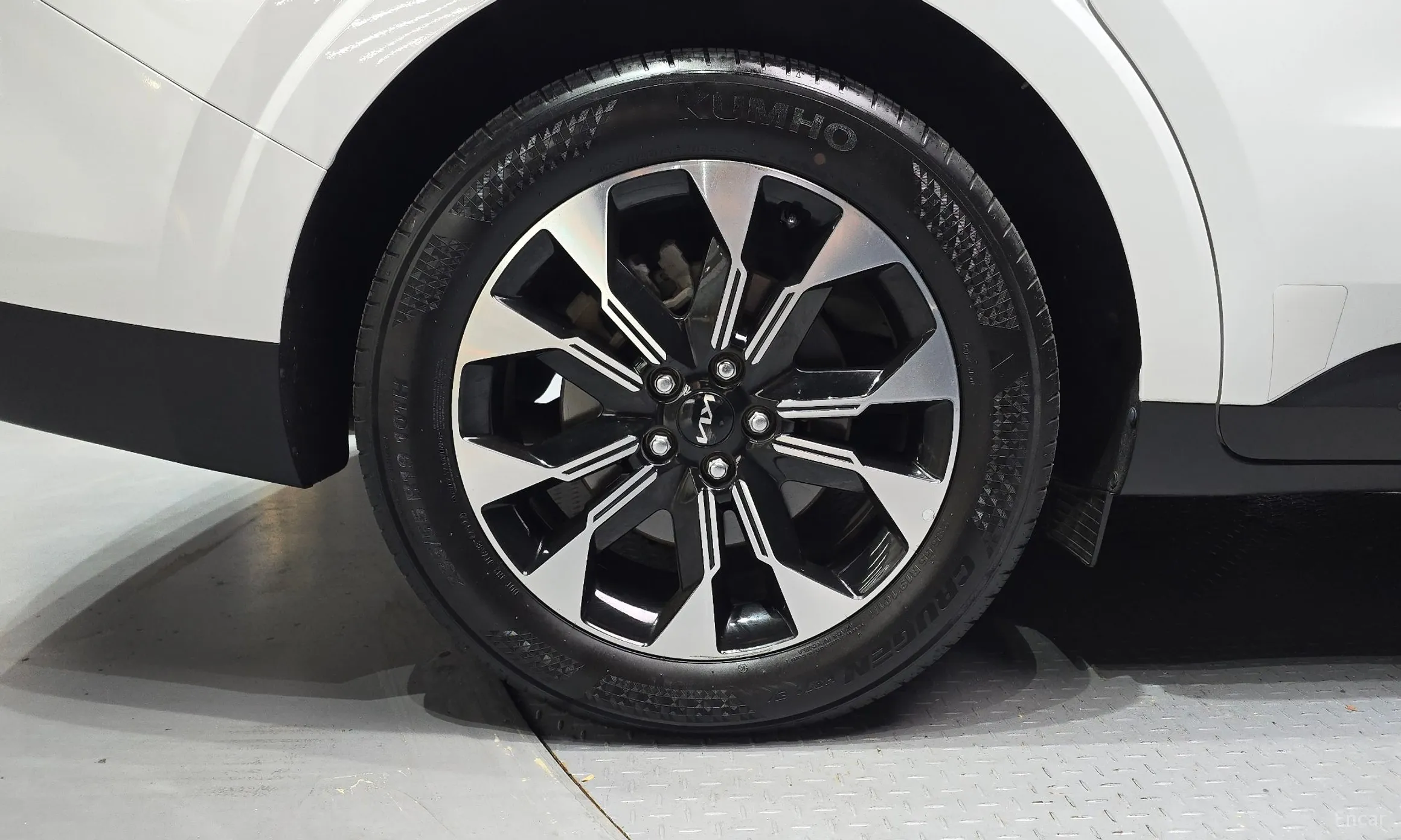 Kia Carnival Gen 4 превью 5