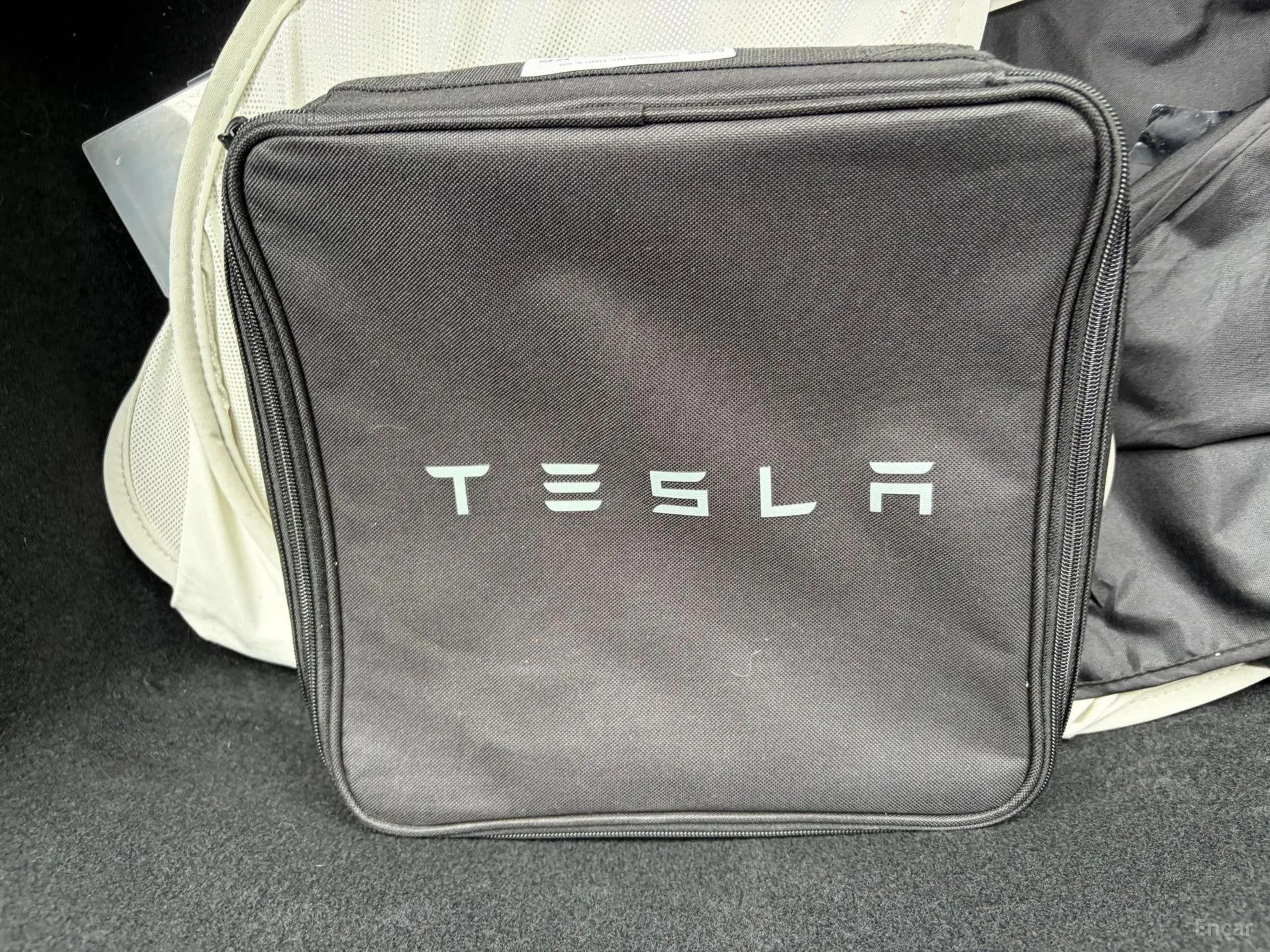 Tesla Model 3 превью 13
