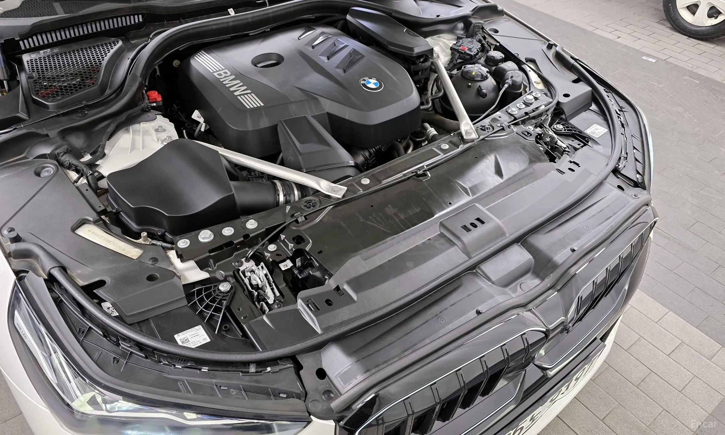 BMW 5 Series (G60) превью 6