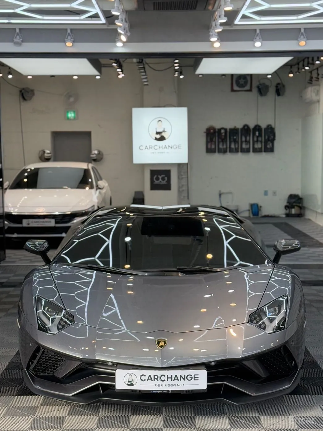 Lamborghini Aventador превью 11