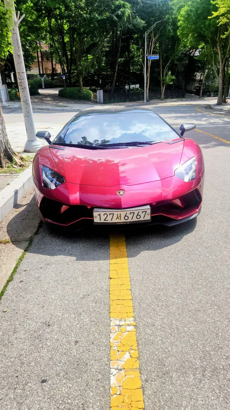 Lamborghini Aventador превью 3