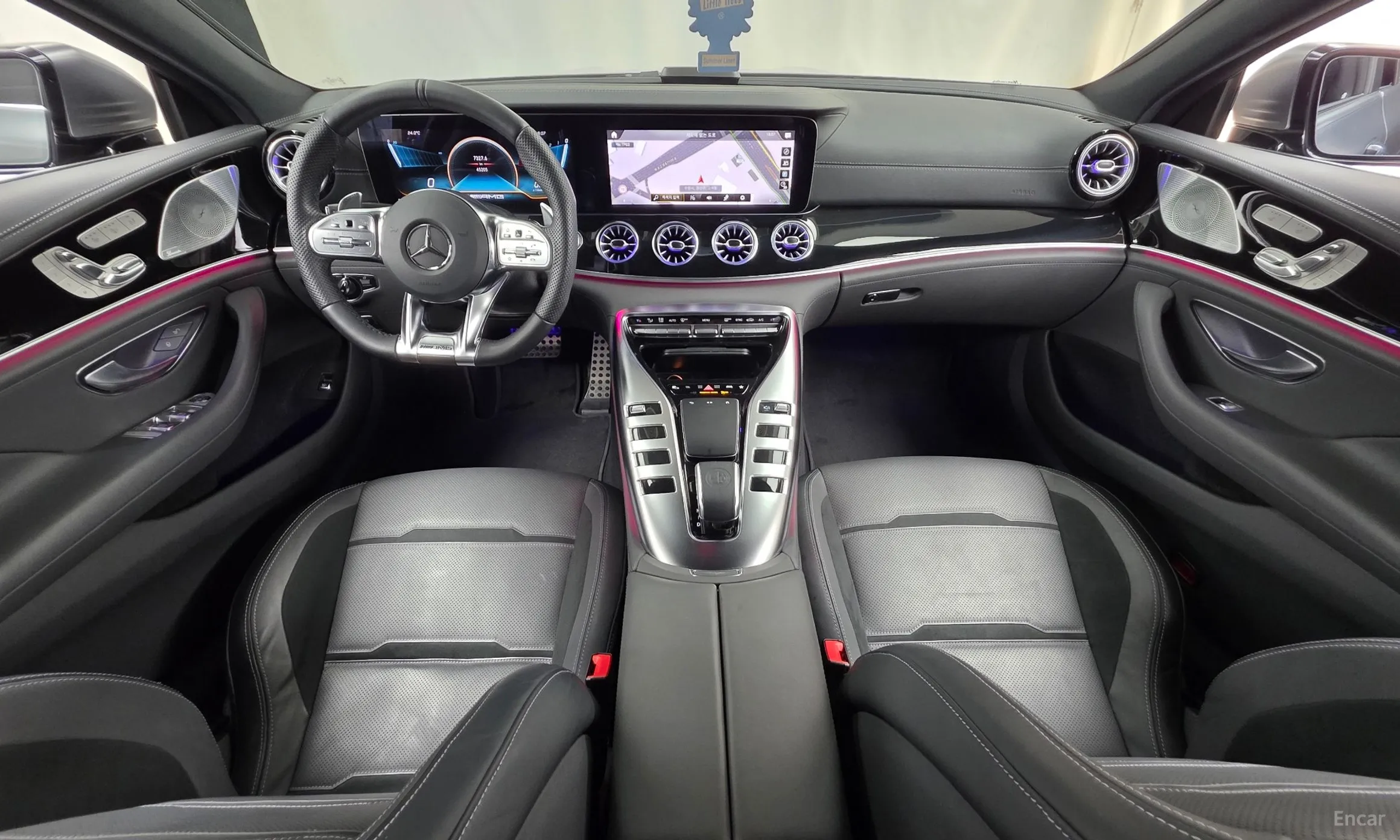 Mercedes Benz AMG GT превью 7