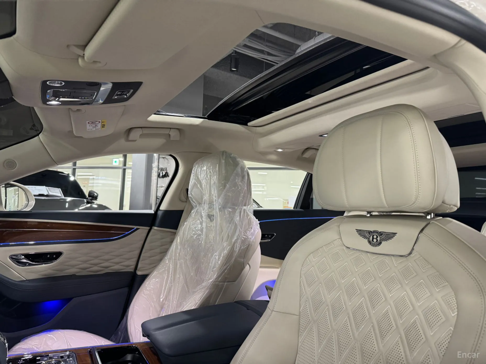 Bentley Flying Spur 3rd Generation превью 10