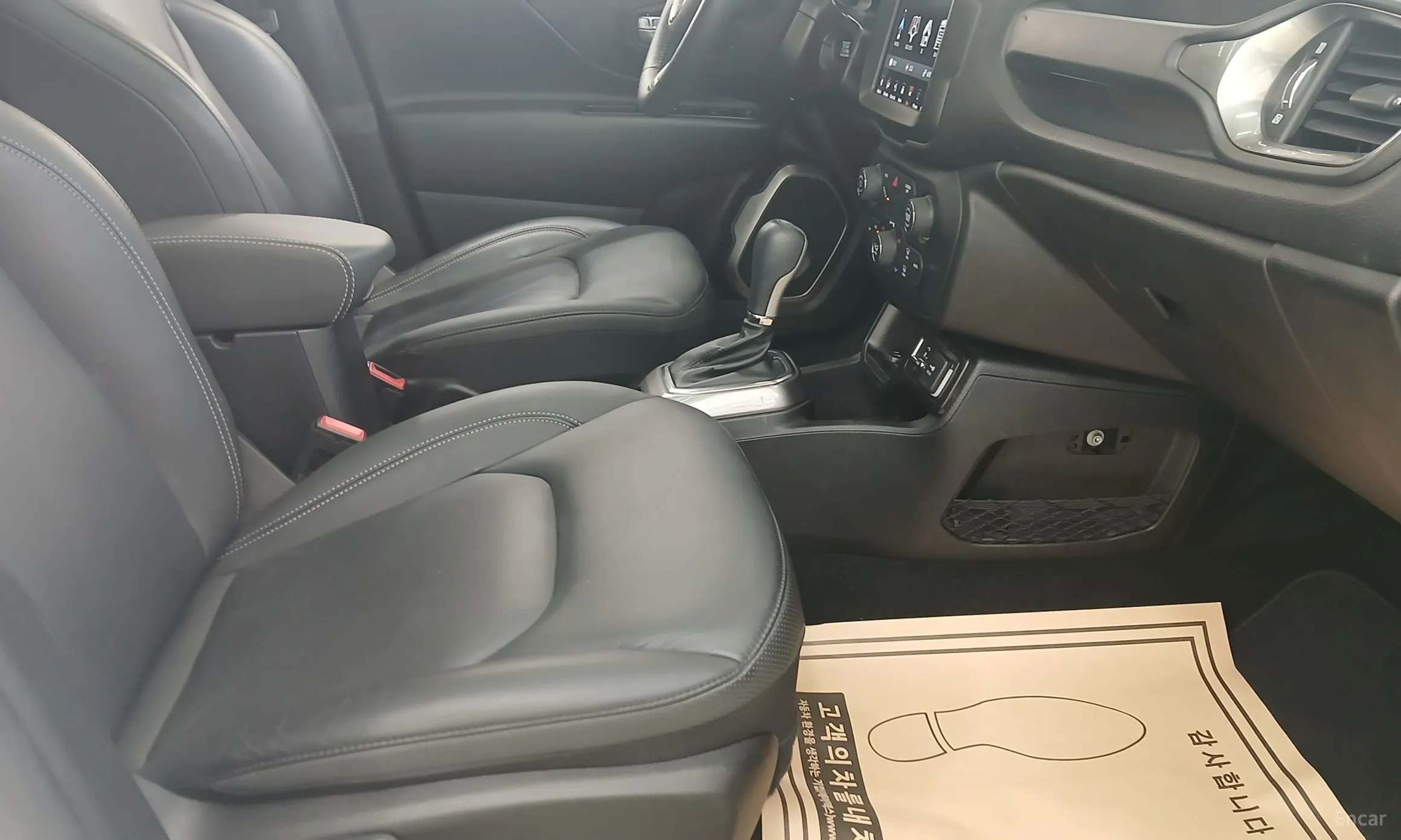 Jeep Renegade превью 11