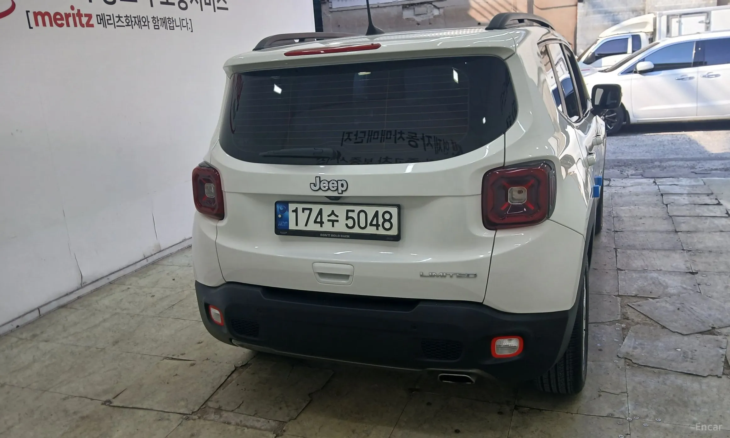 Jeep Renegade превью 17