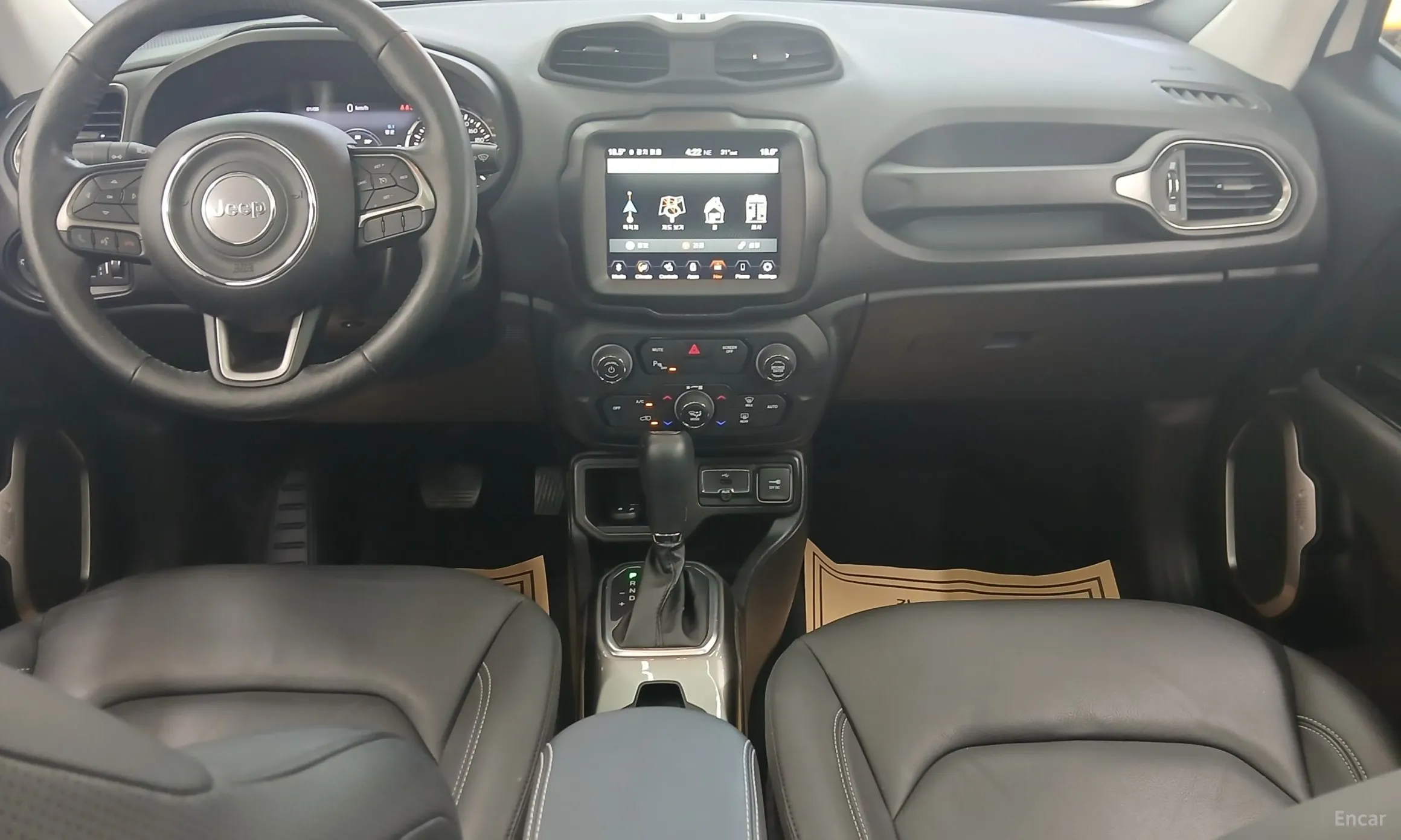 Jeep Renegade превью 9