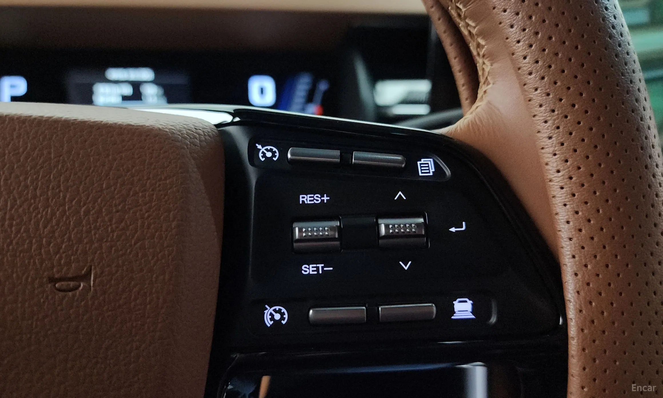 KG Mobility (SsangYong) Torres превью 15