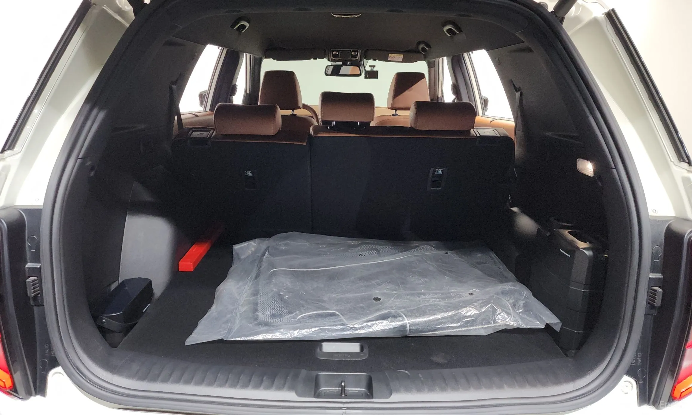 KG Mobility (SsangYong) Torres превью 17