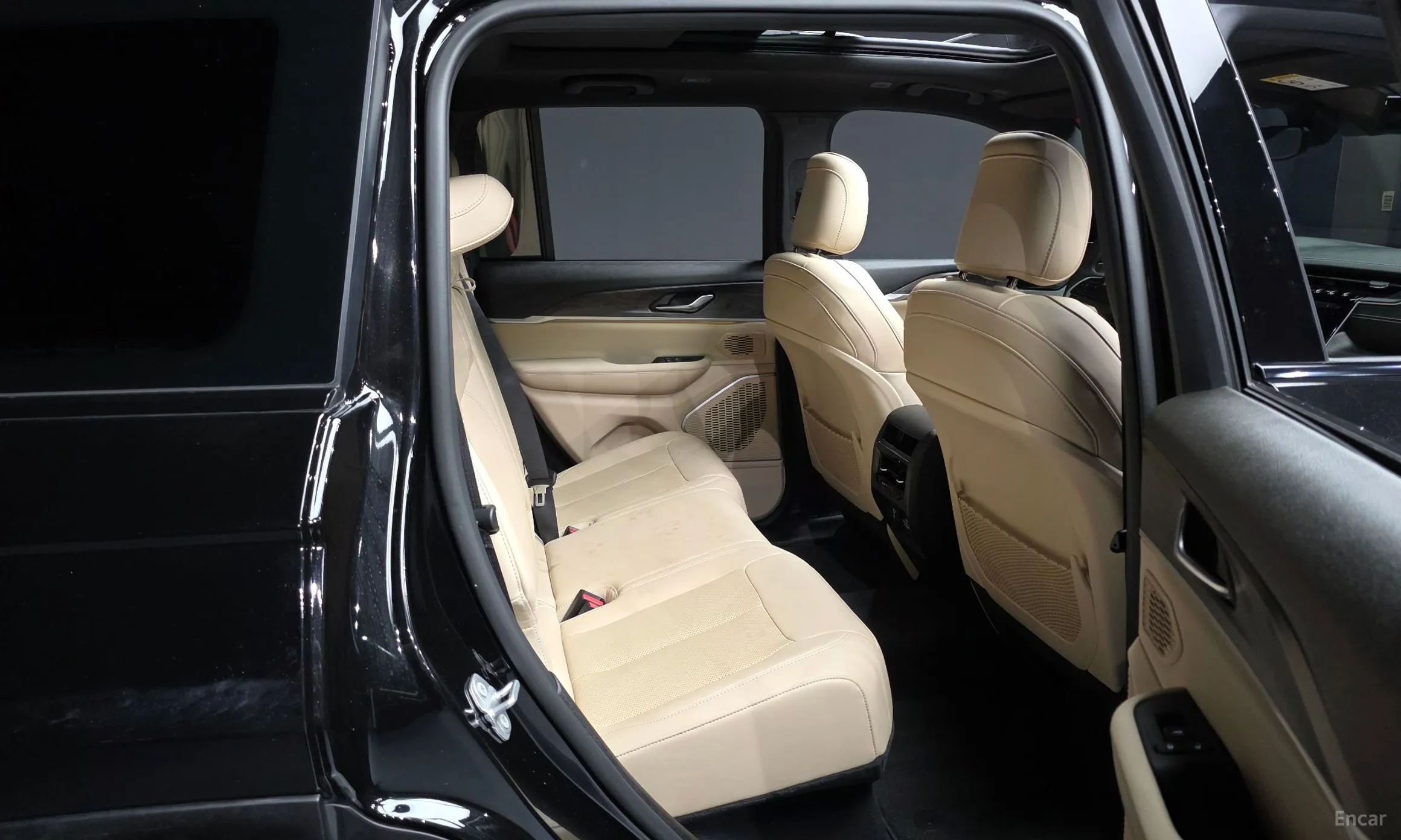 Jeep Grand Cherokee (WL) превью 12