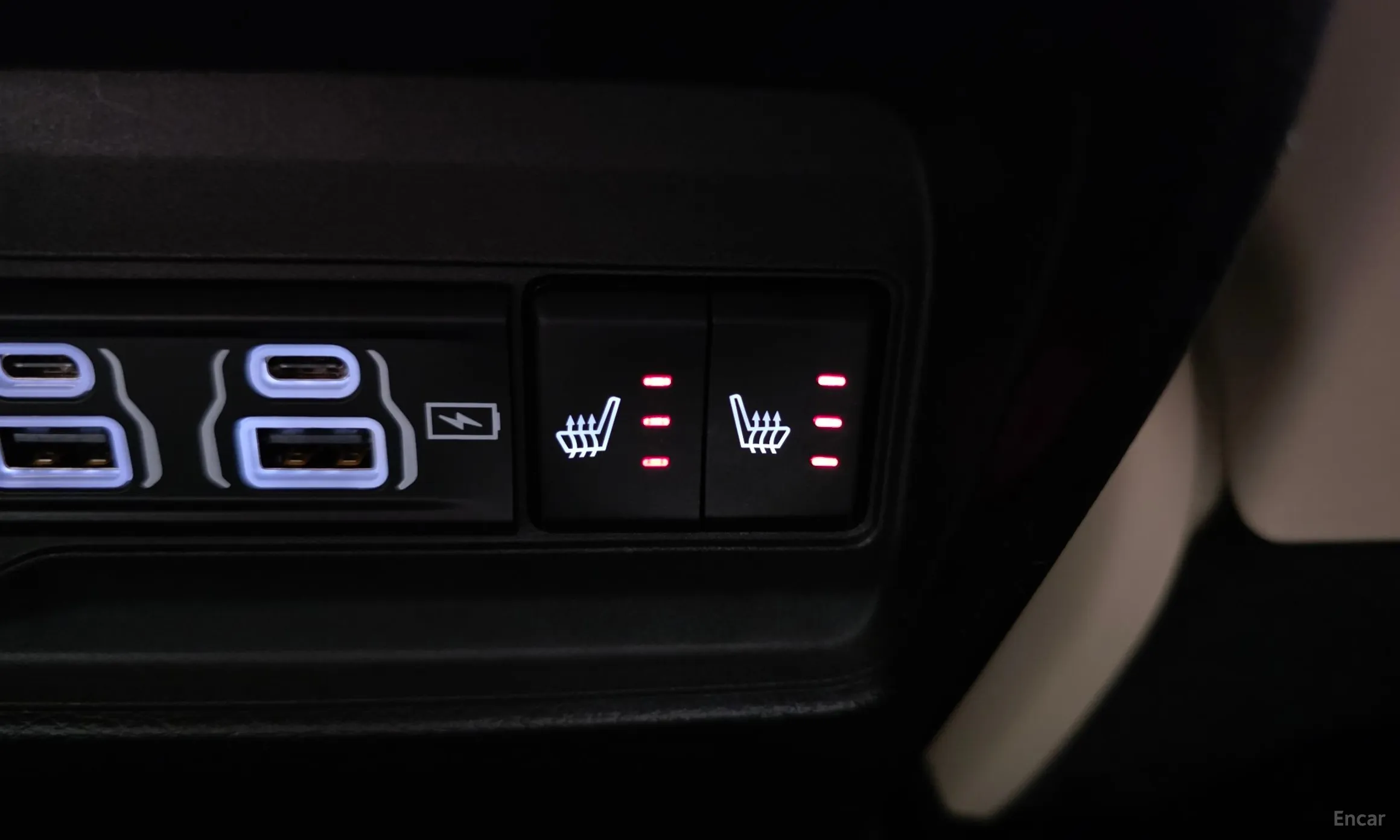 Jeep Grand Cherokee (WL) превью 19