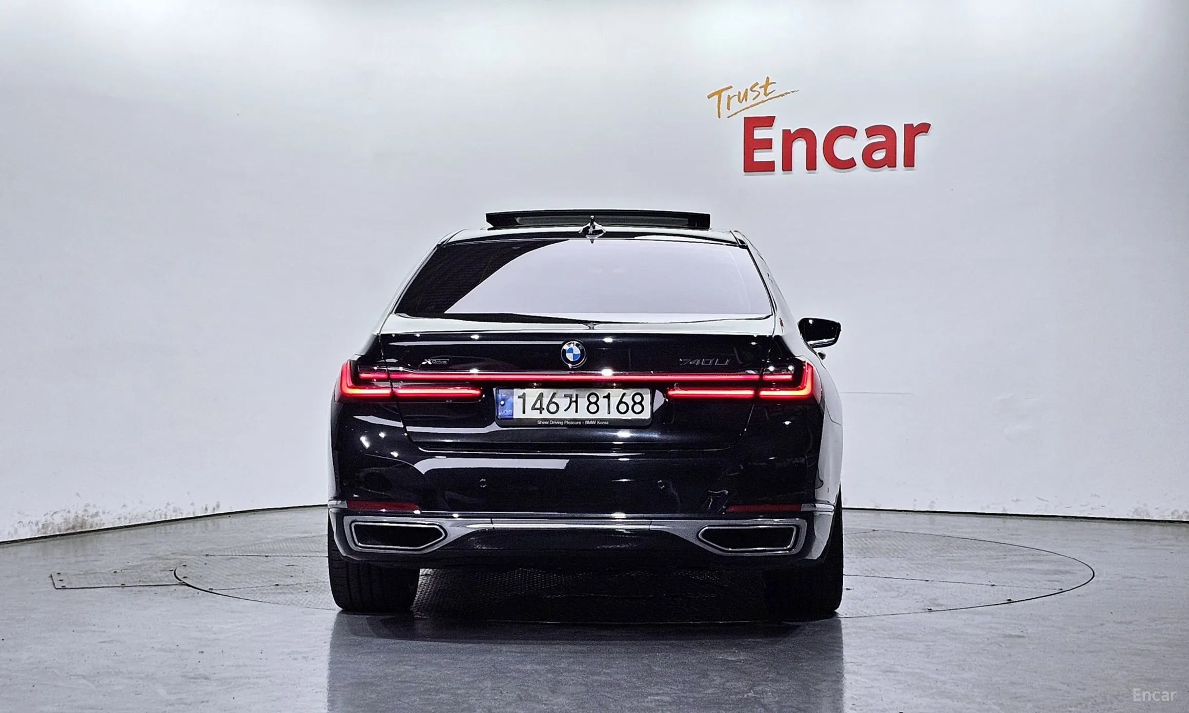 BMW 7 Series (G11) превью 4