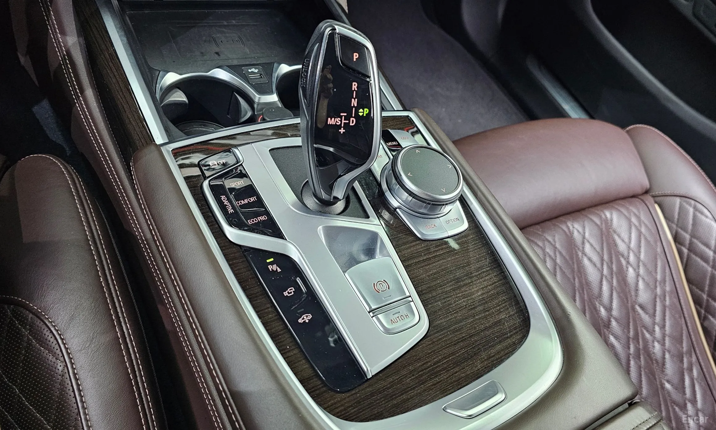 BMW 7 Series (G11) превью 9