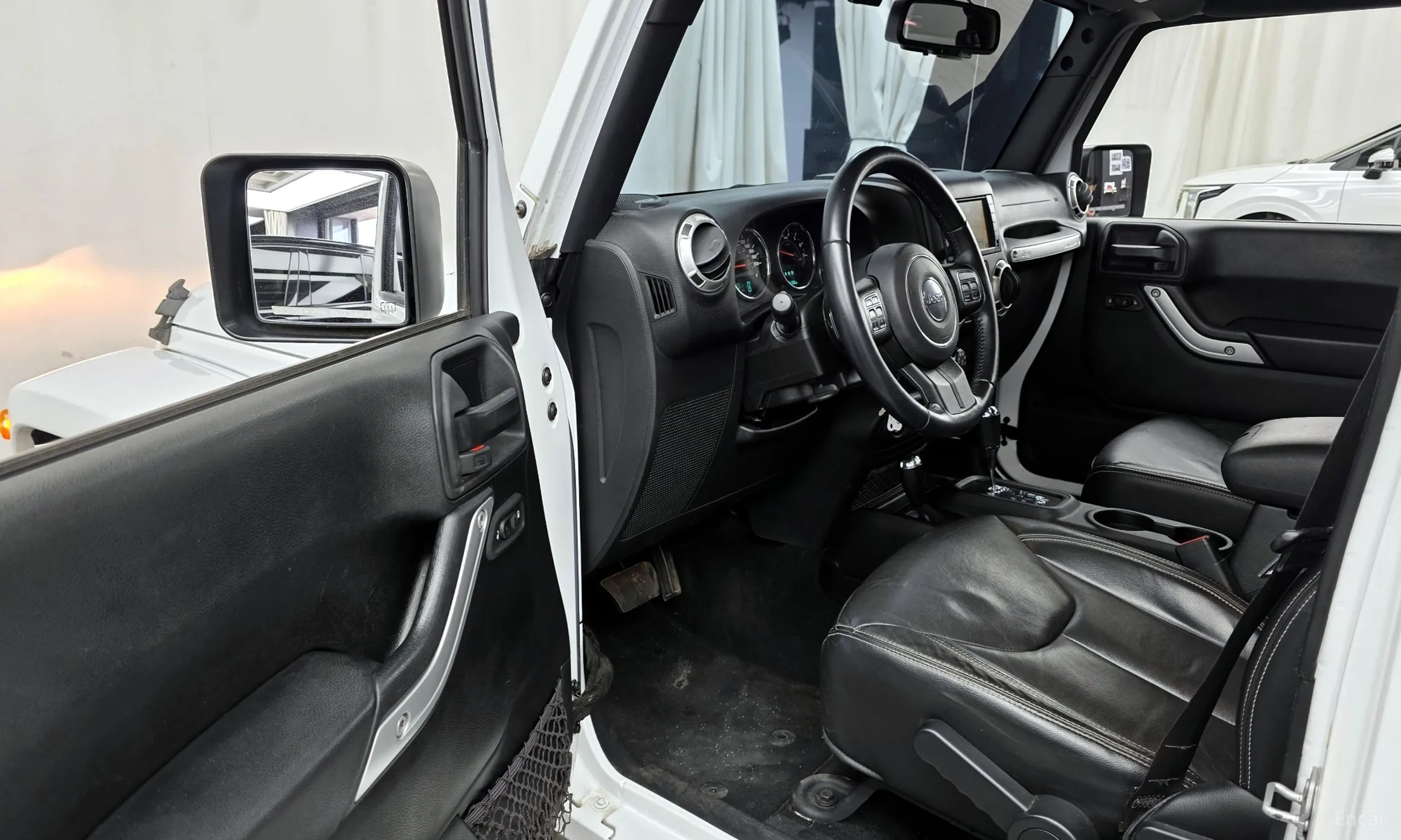 Jeep Wrangler (JK) превью 10