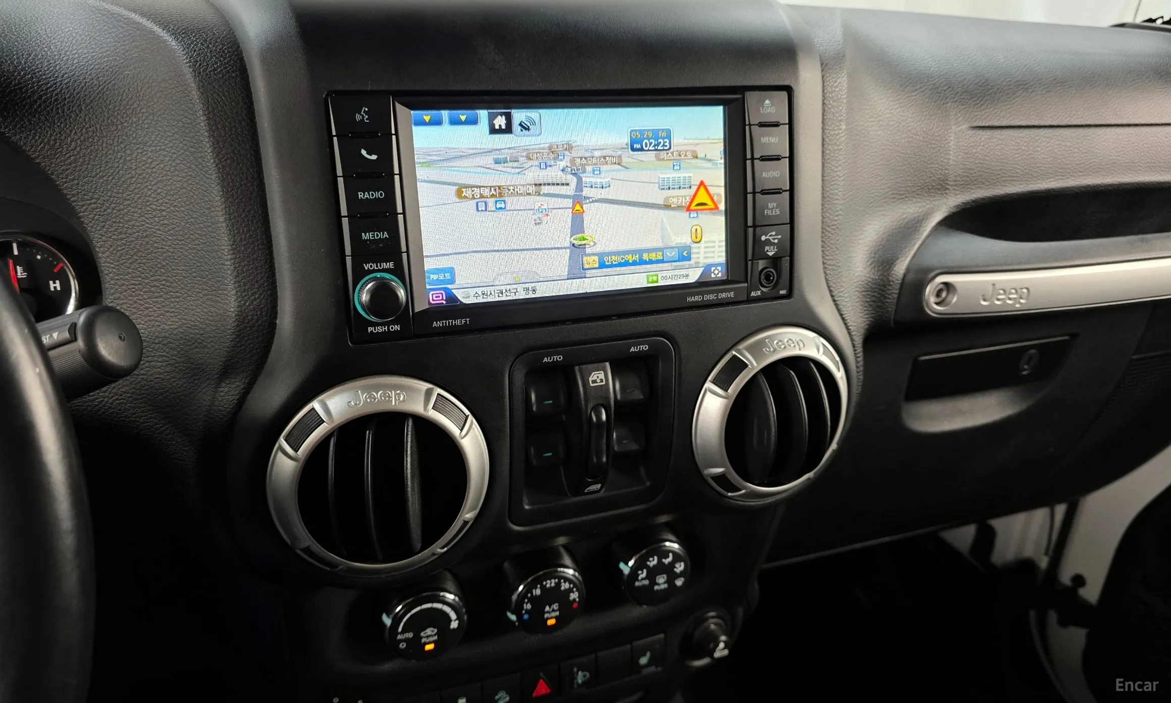 Jeep Wrangler (JK) превью 13