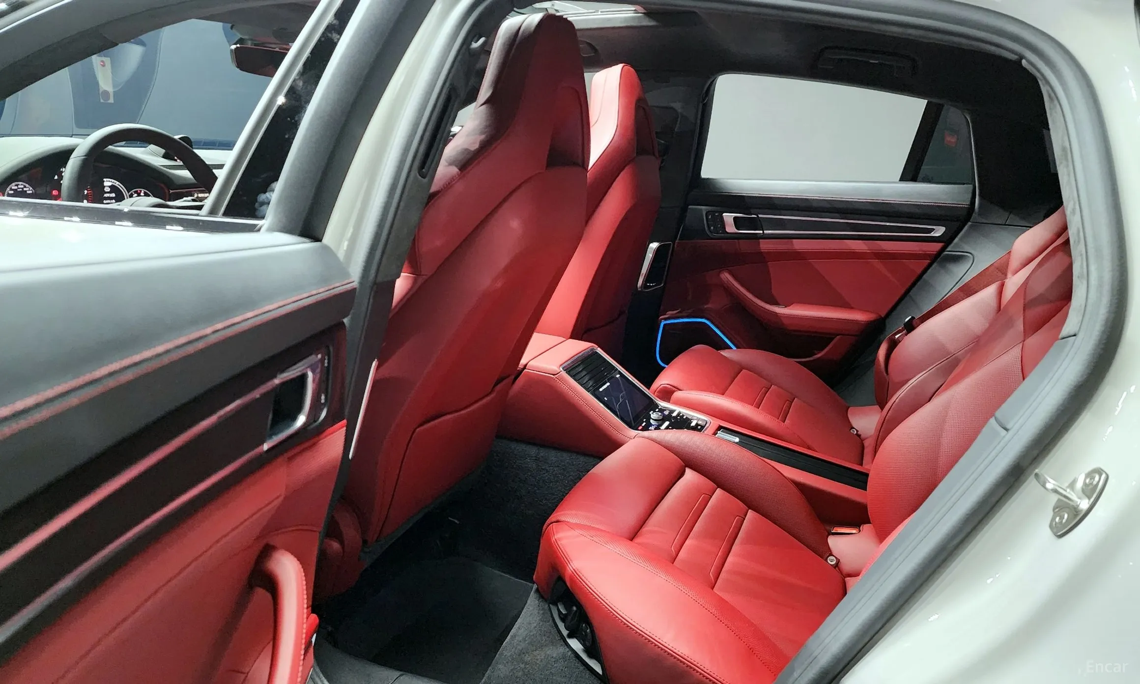 Porsche Panamera (971) превью 12