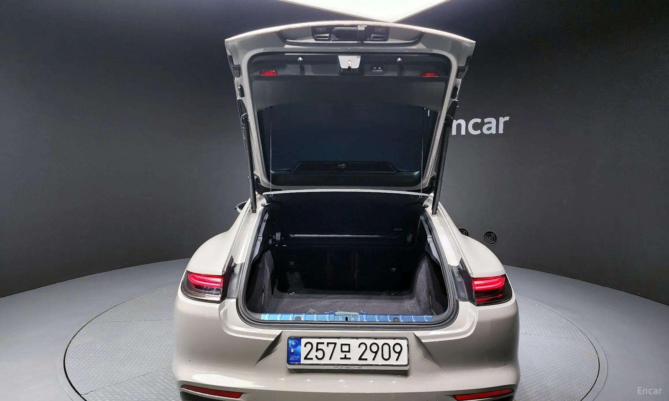 Porsche Panamera (971) превью 20