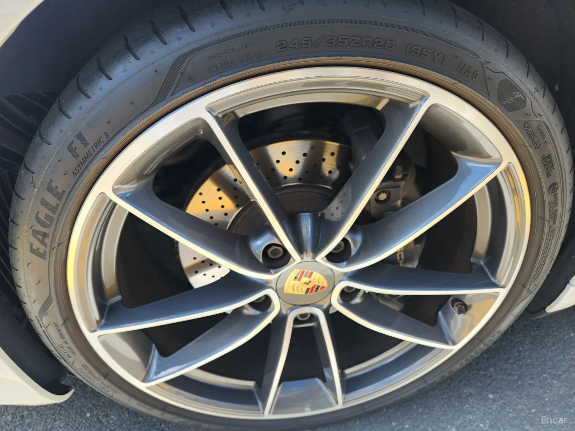 Porsche 911 (992) превью 16