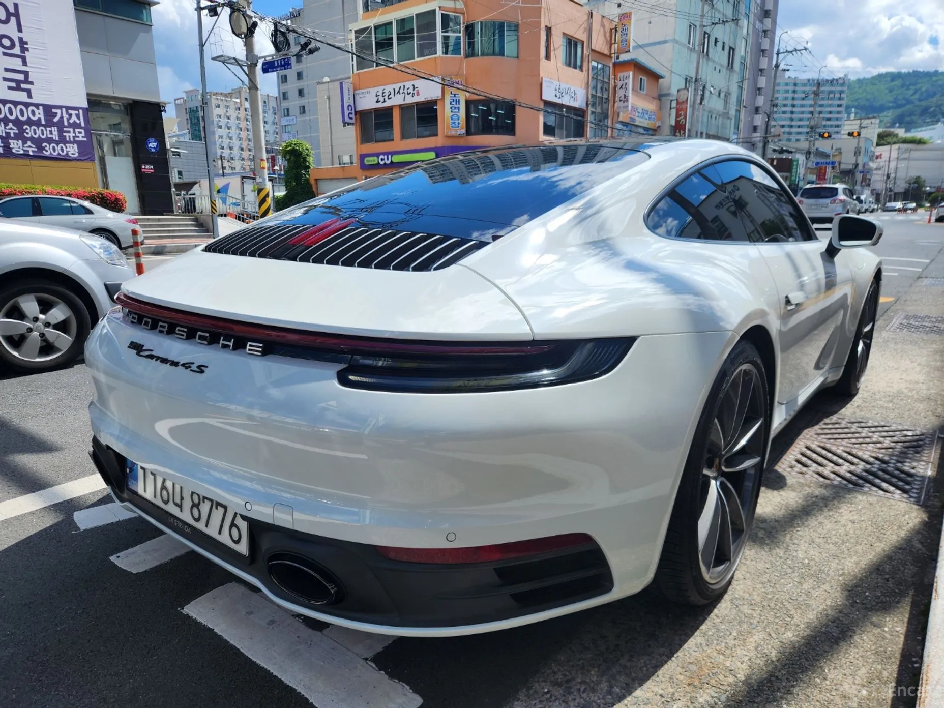 Porsche 911 (992) превью 4