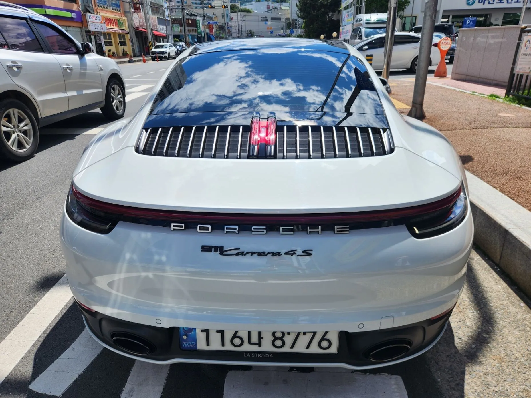 Porsche 911 (992) превью 5