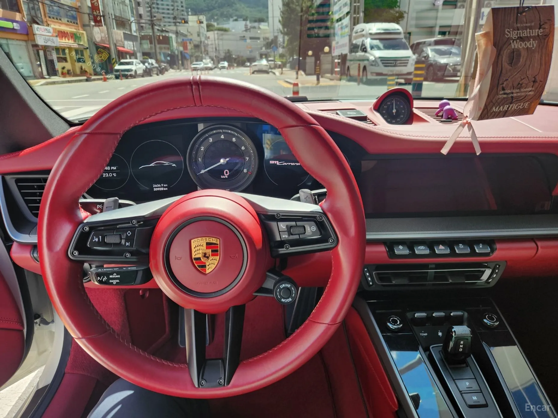 Porsche 911 (992) превью 7