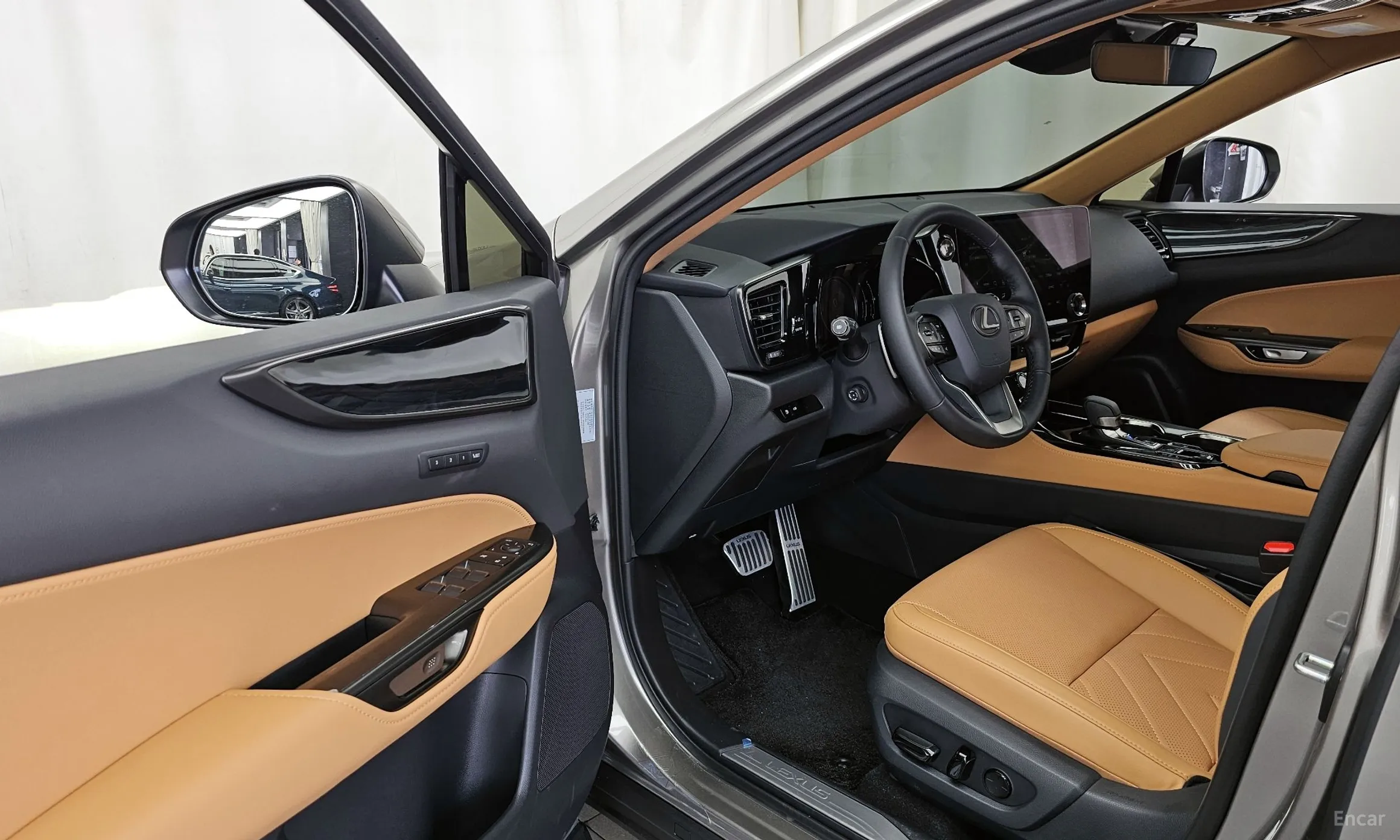 Lexus NX350h Gen 2 превью 10