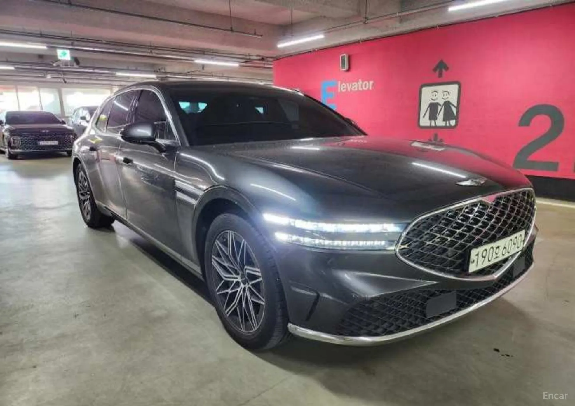 Genesis G90 (RS4) превью 8