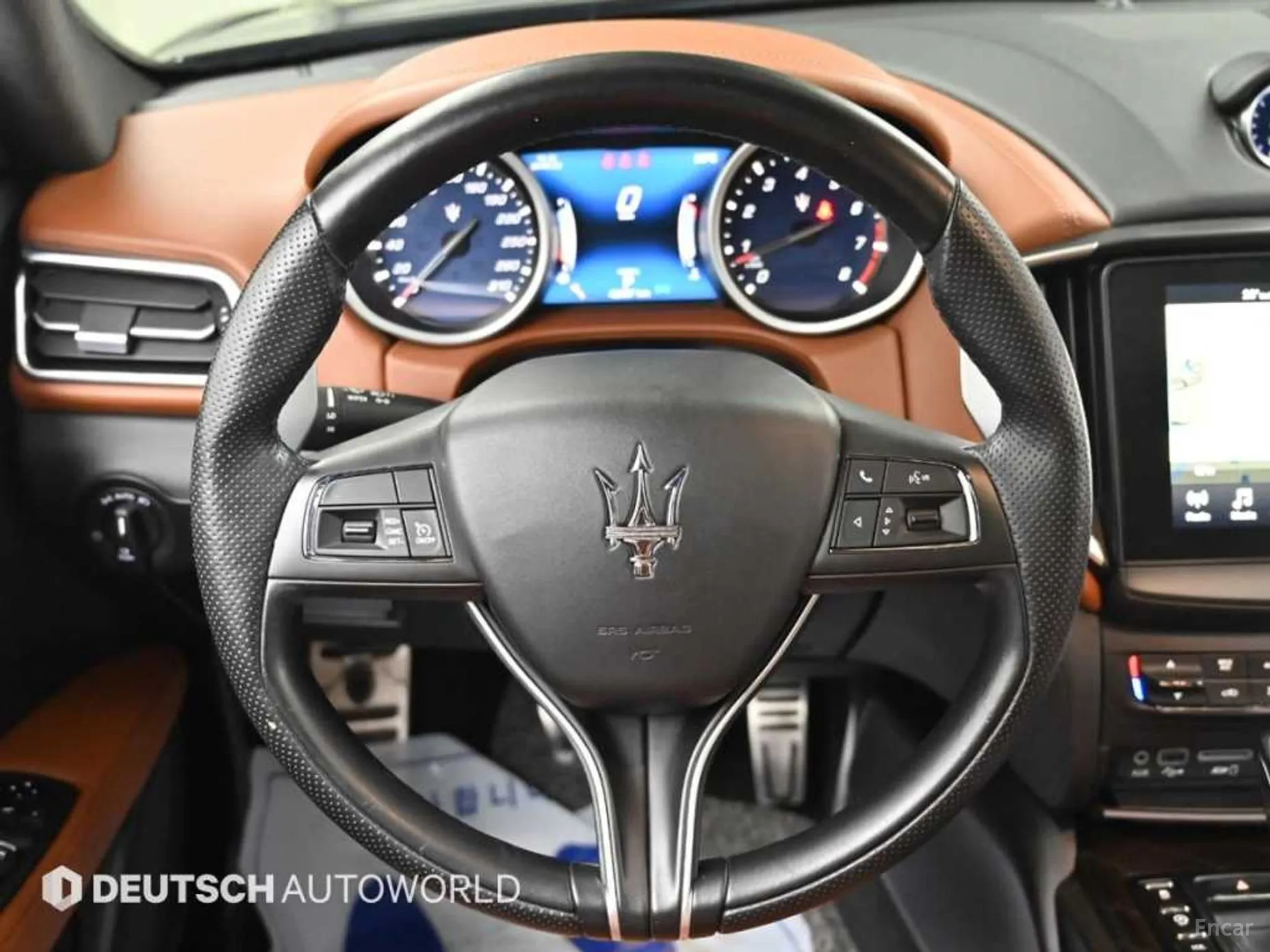Maserati Ghibli превью 13
