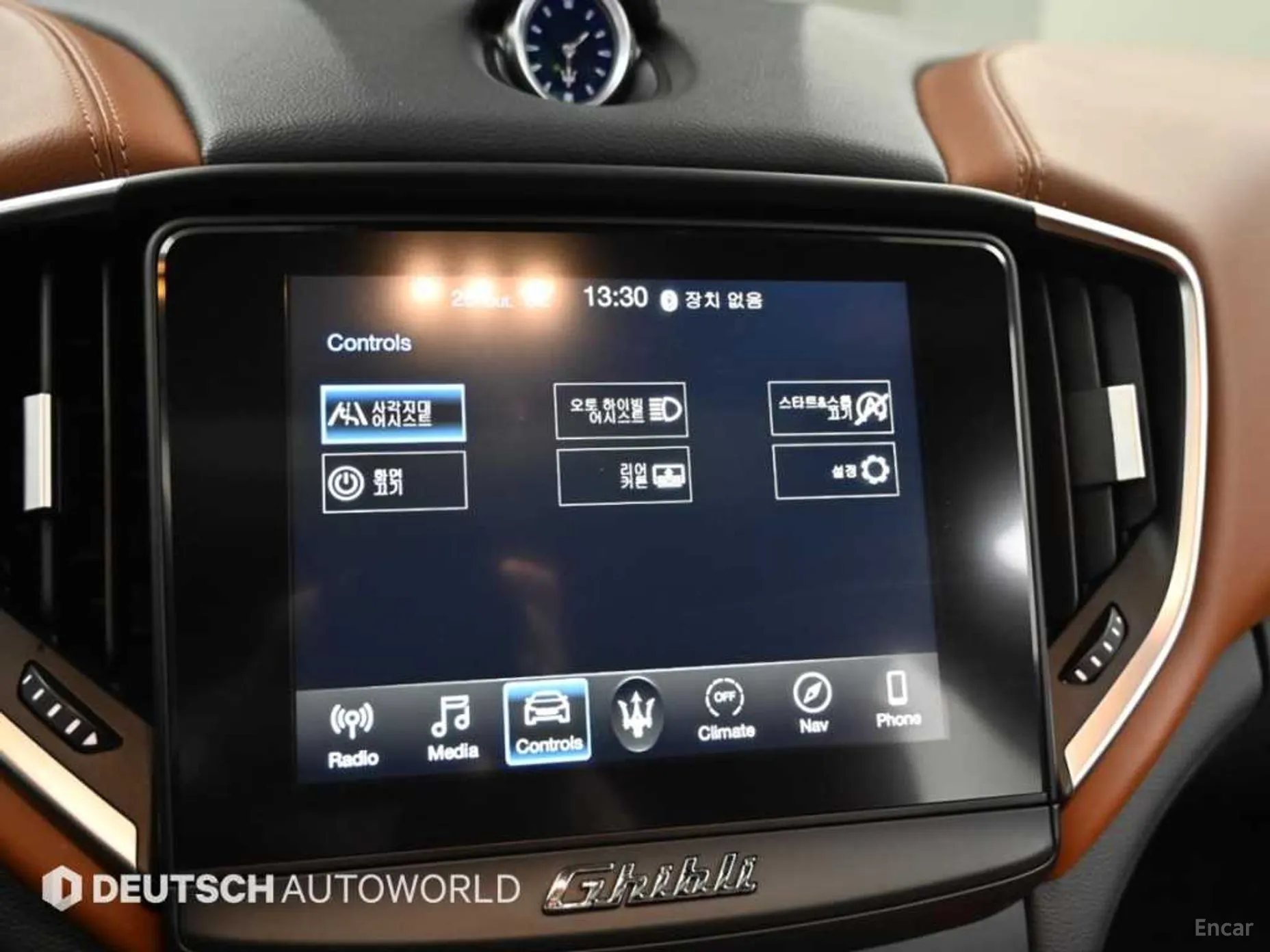 Maserati Ghibli превью 17