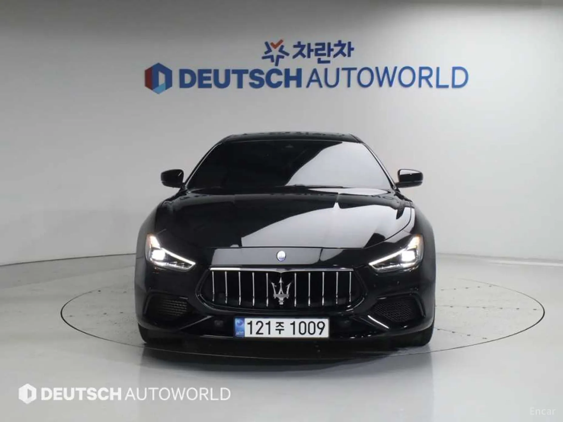 Maserati Ghibli превью 3
