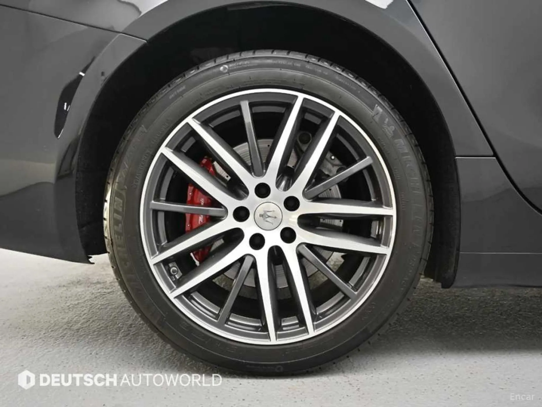 Maserati Ghibli превью 5