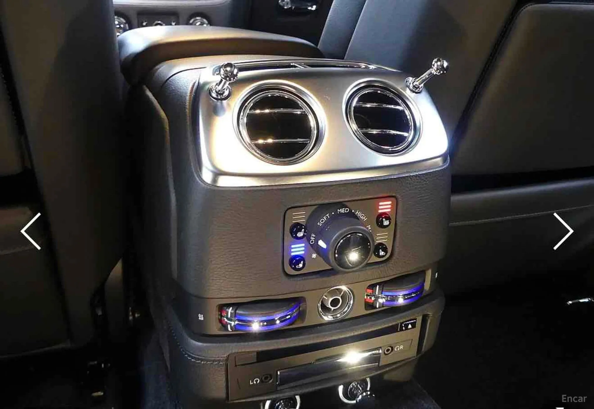 Rolls-Royce Ghost превью 15