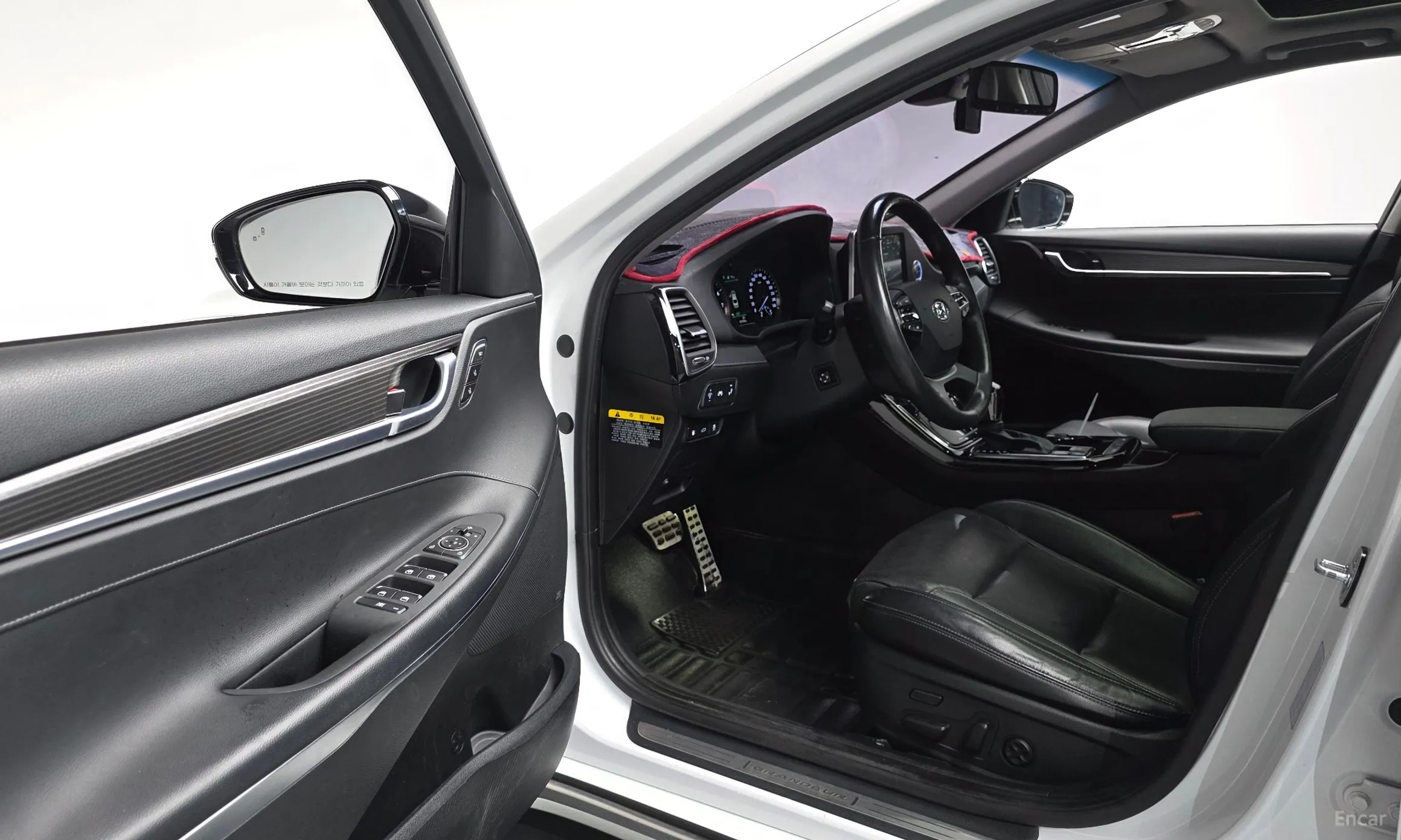 Hyundai Grandeur IG превью 10