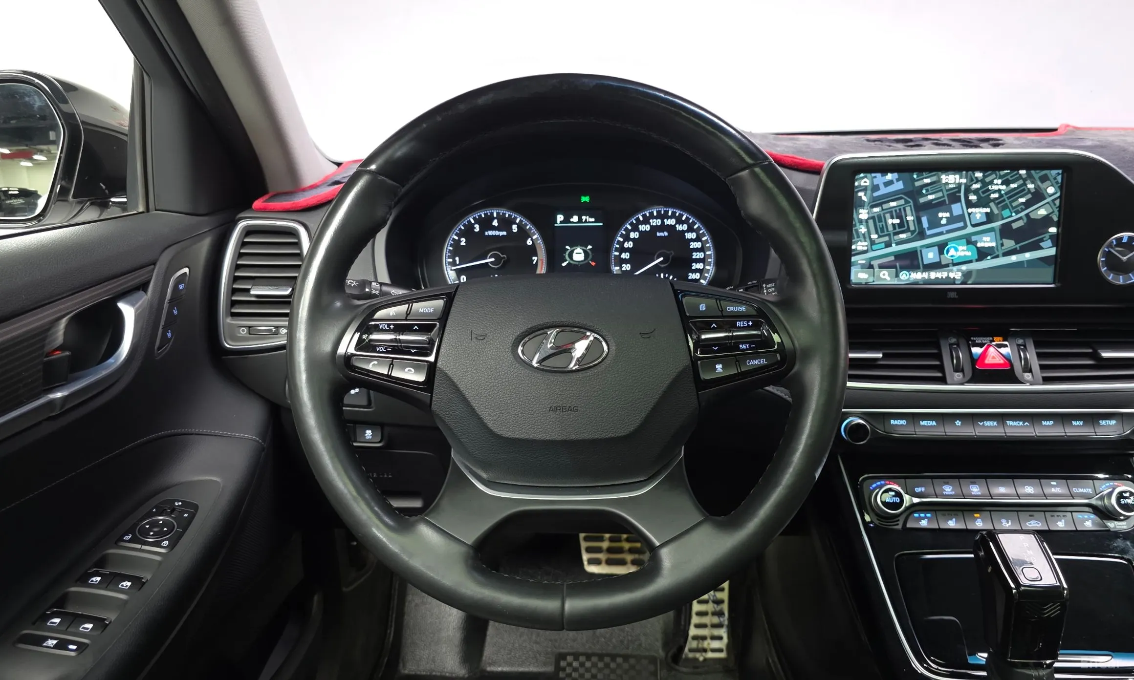 Hyundai Grandeur IG превью 12