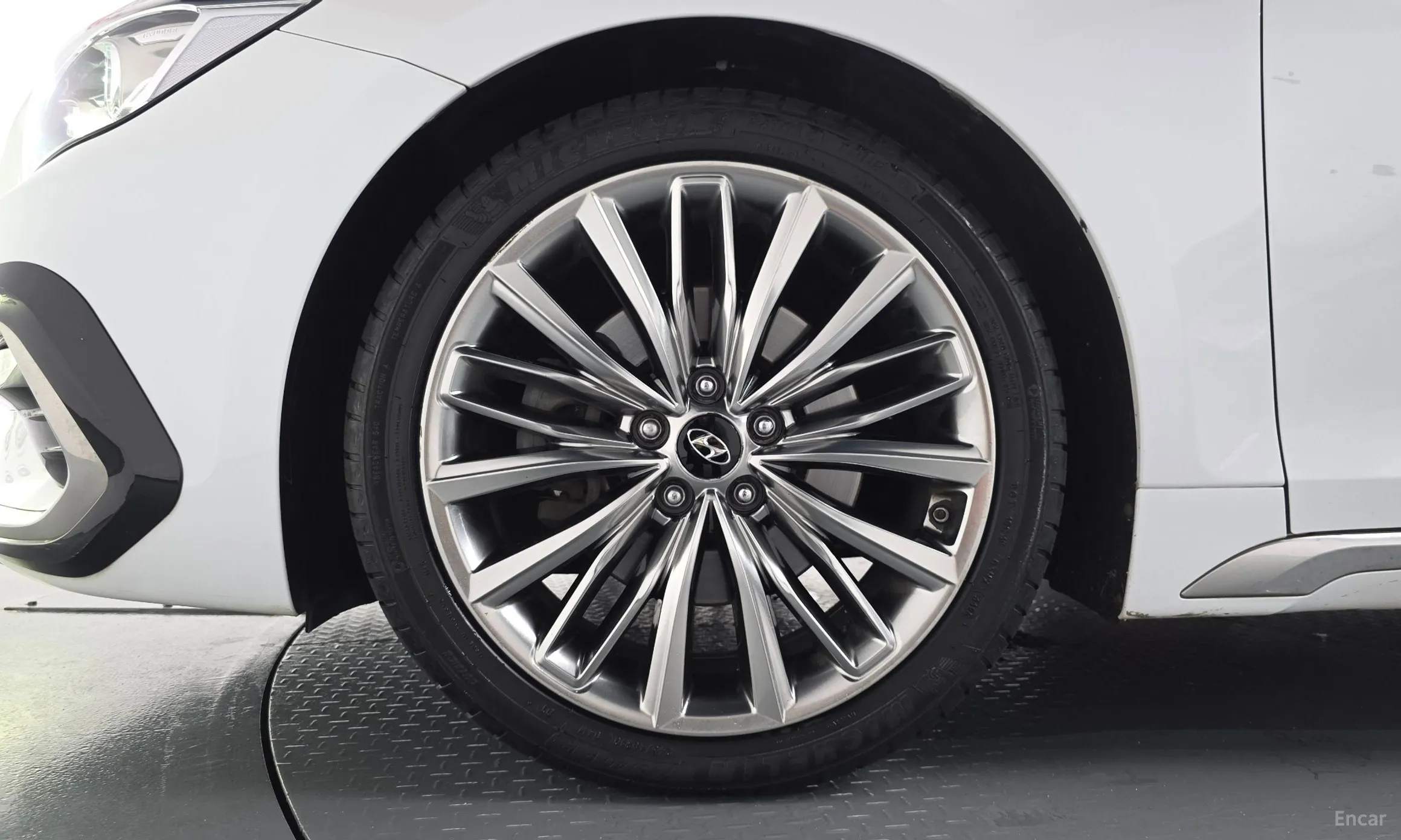 Hyundai Grandeur IG превью 5
