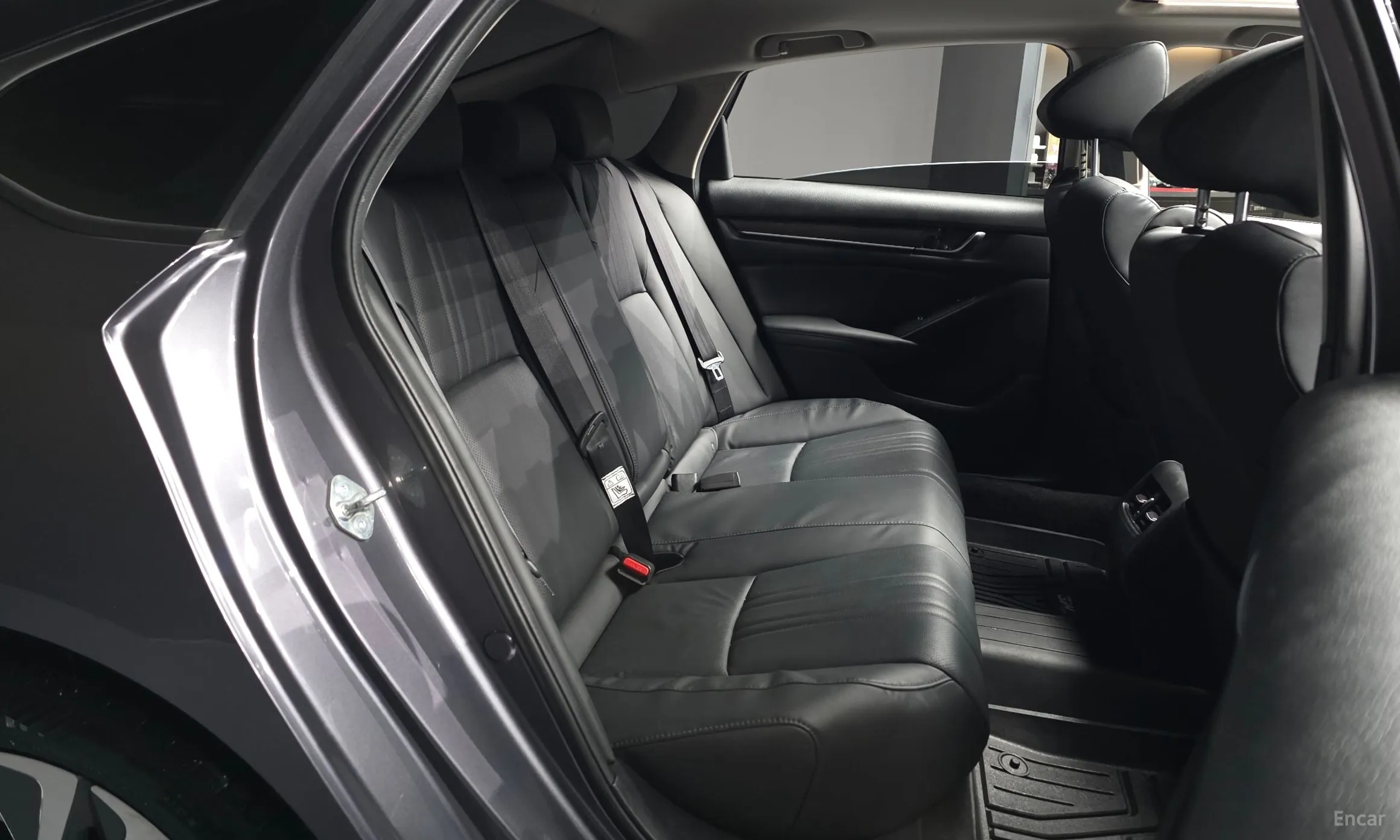 Honda Accord 10th Generation превью 12
