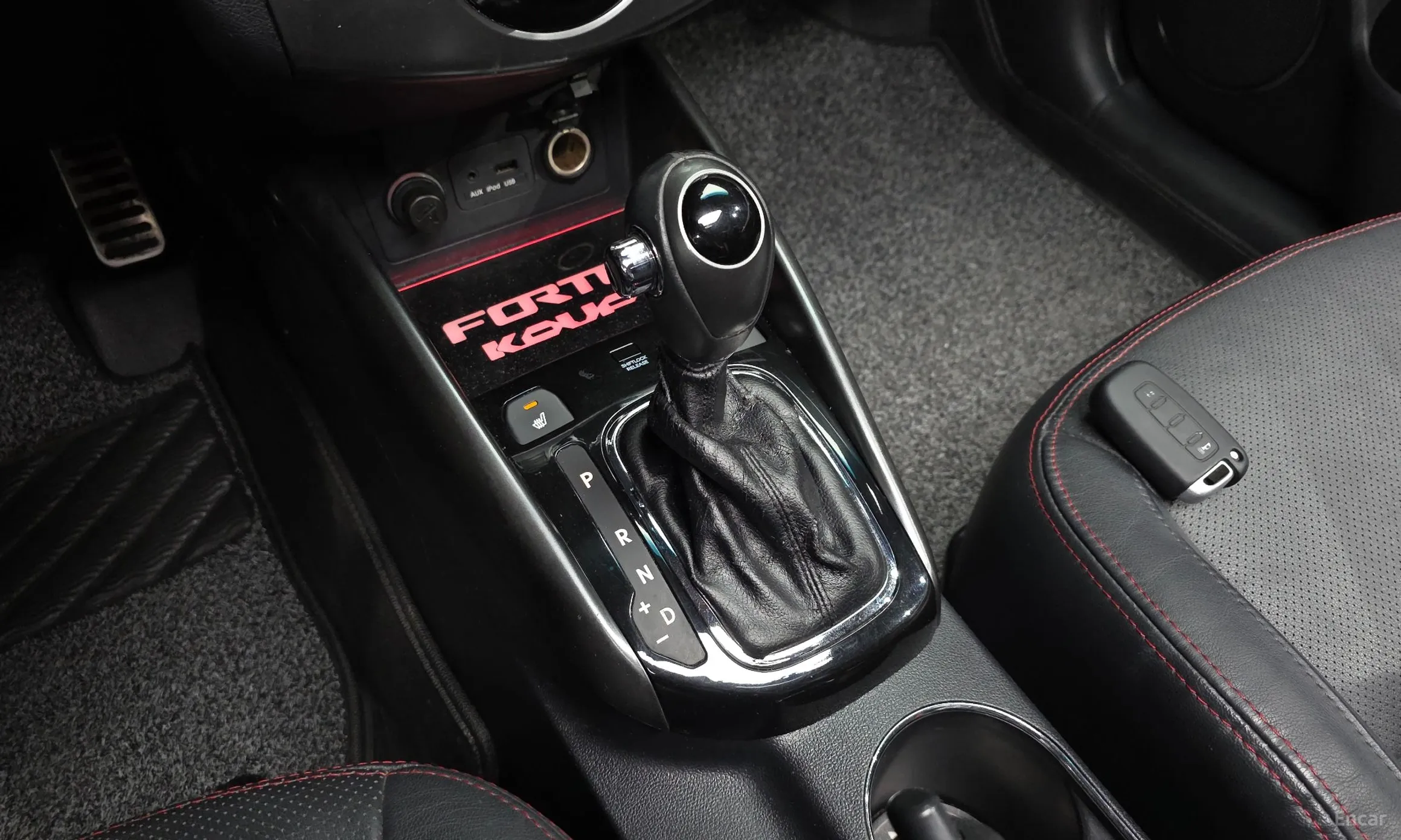Kia Forte Coop превью 9