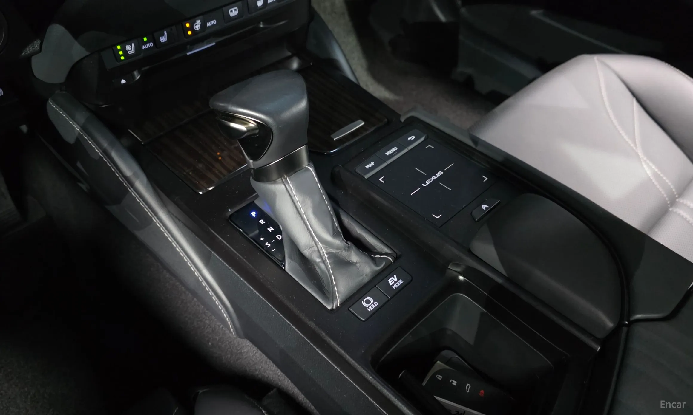 Lexus ES300h 7th Generation превью 9