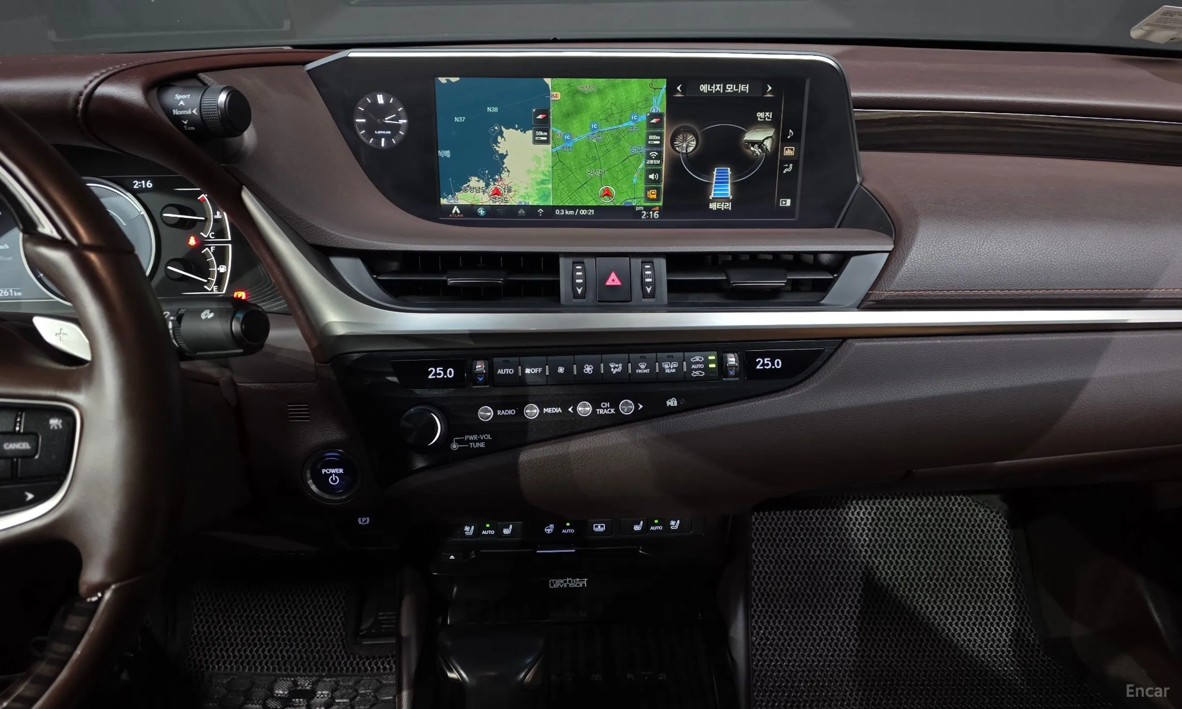 Lexus ES300h 7th Generation превью 13