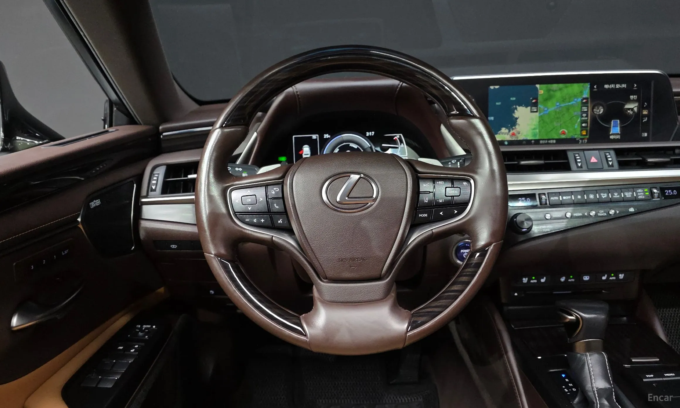 Lexus ES300h 7th Generation превью 14