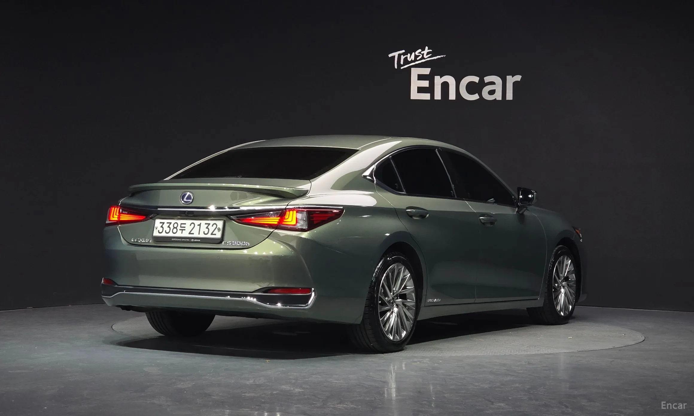 Lexus ES300h 7th Generation