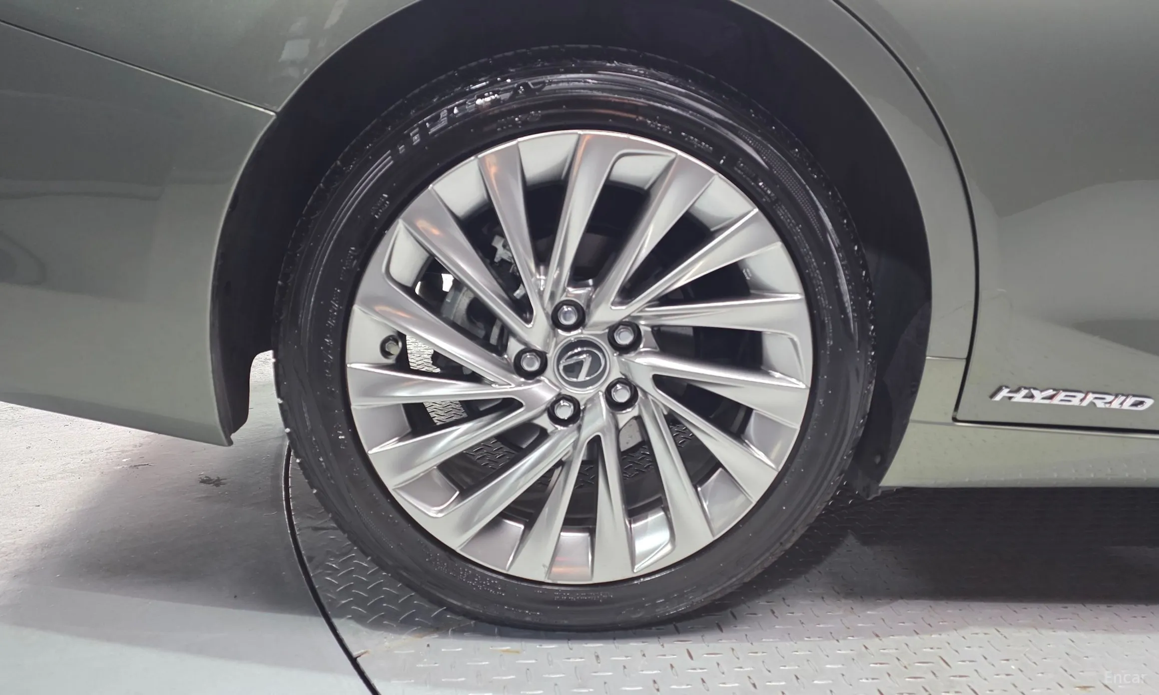 Lexus ES300h 7th Generation превью 5