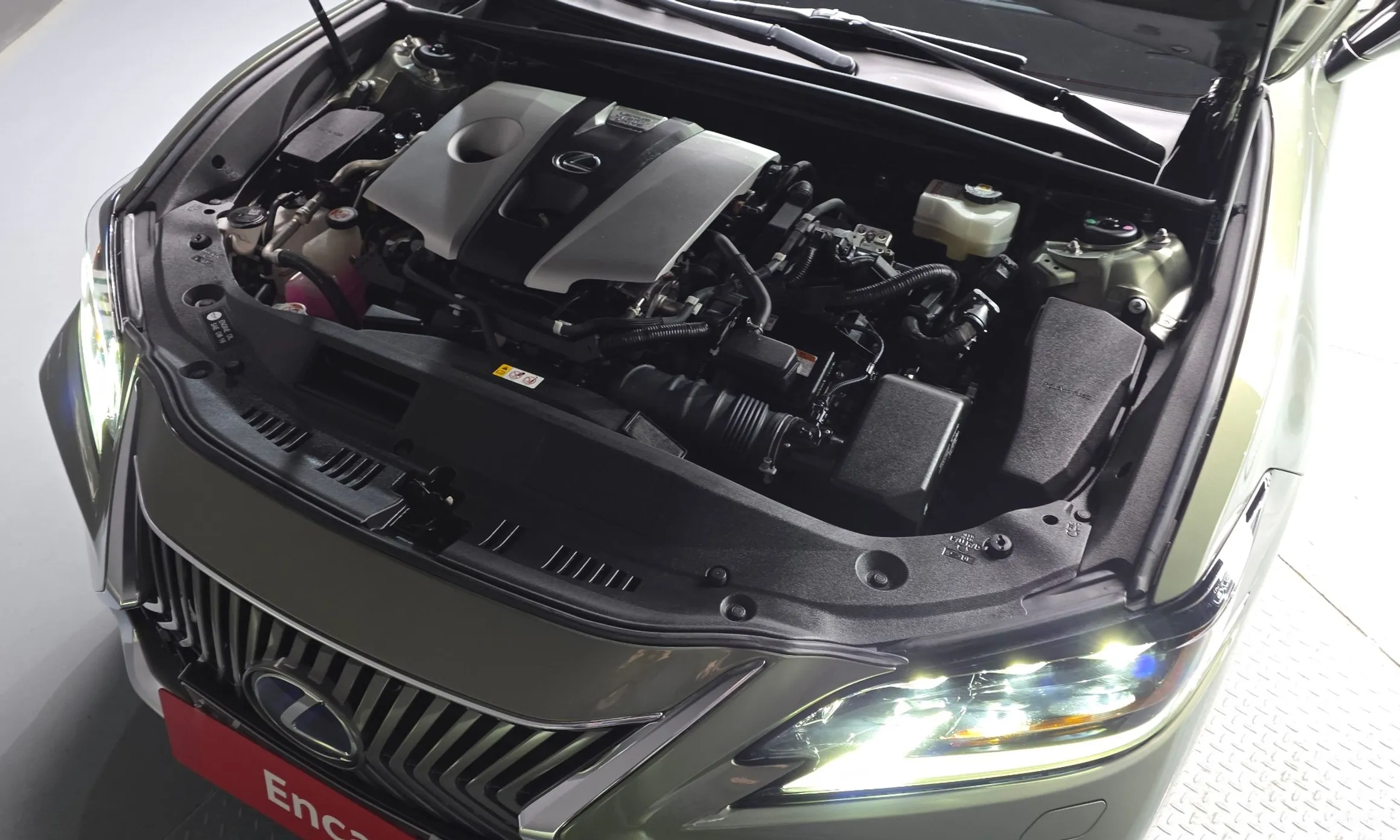 Lexus ES300h 7th Generation превью 6