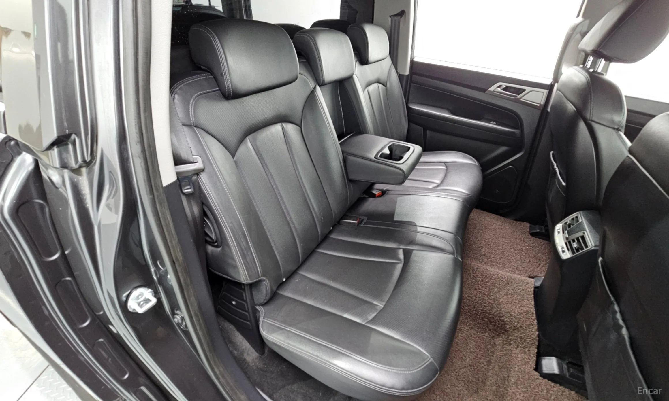 KG Mobility (SsangYong) Rexton Sports превью 16