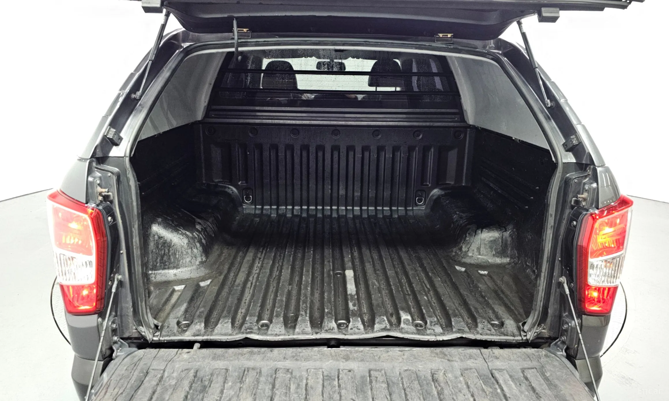 KG Mobility (SsangYong) Rexton Sports превью 20