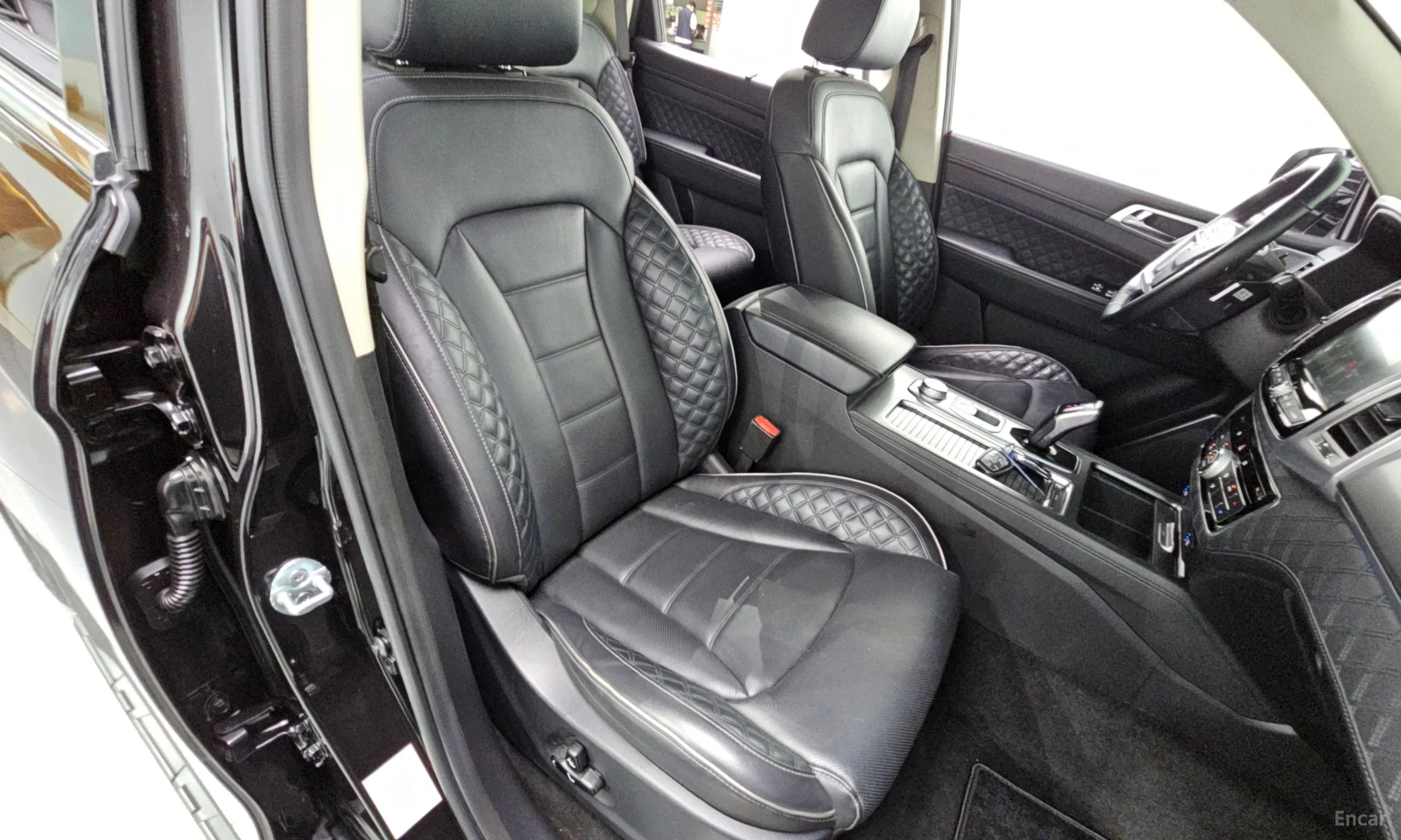 KG Mobility (SsangYong) Rexton превью 18