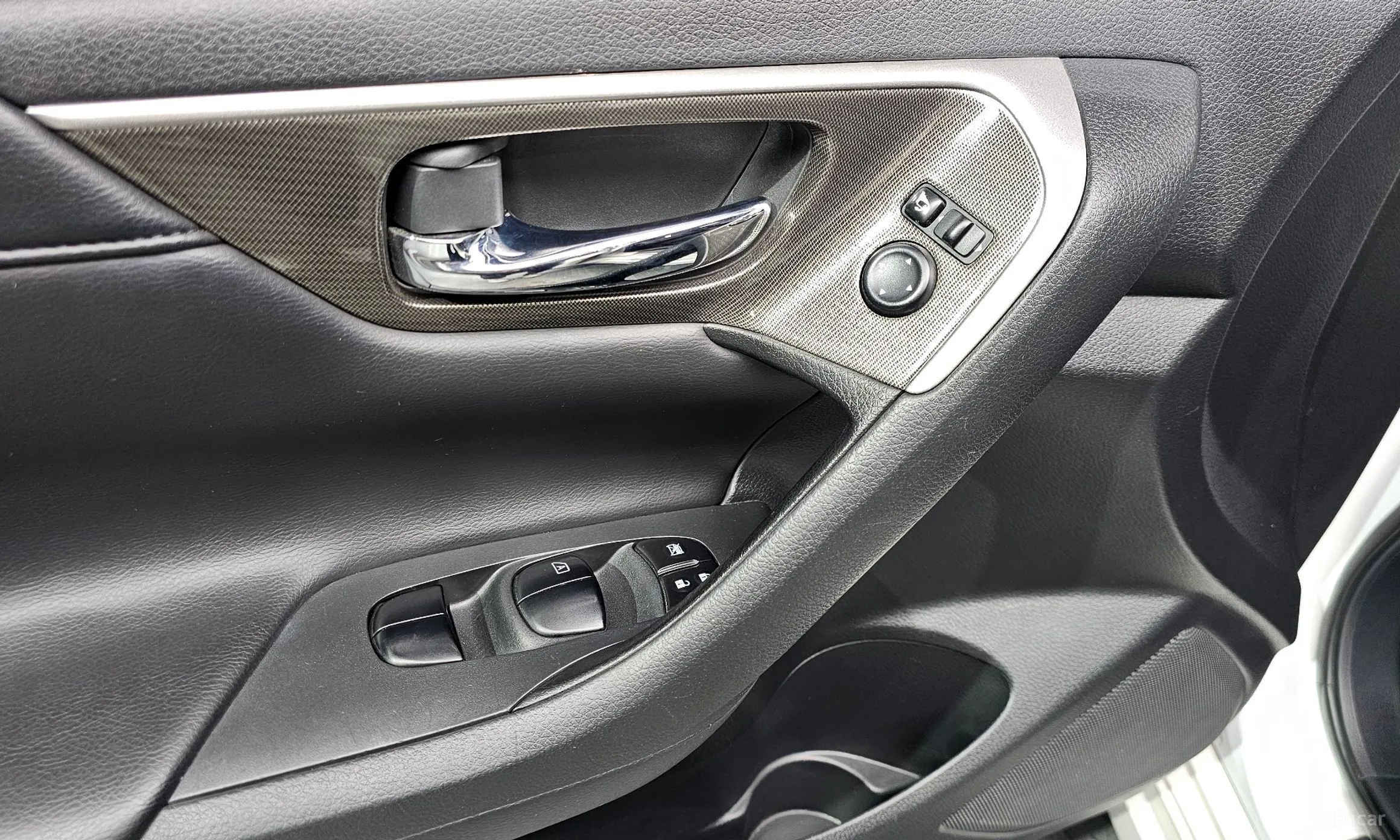 Nissan Altima превью 20