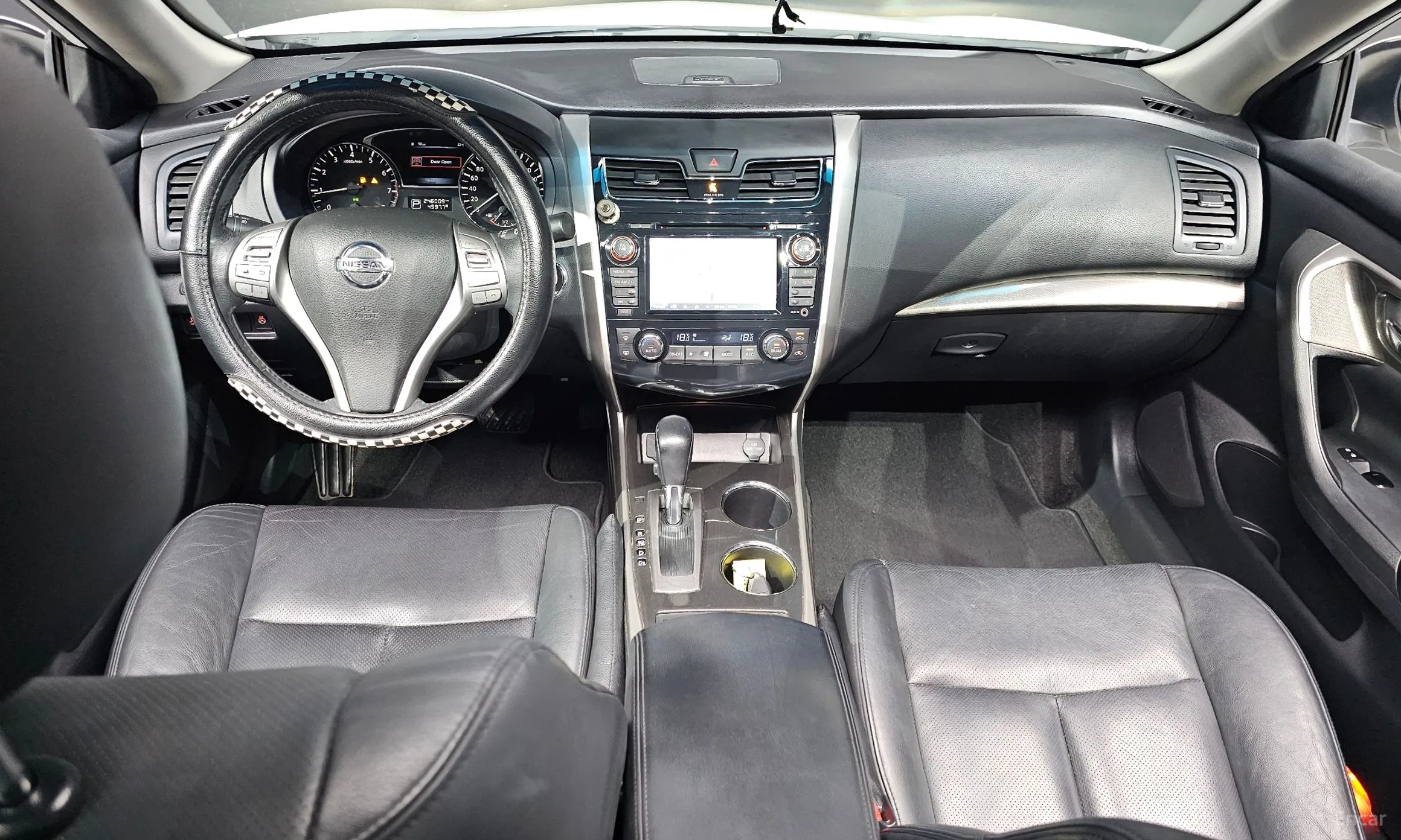 Nissan Altima превью 7