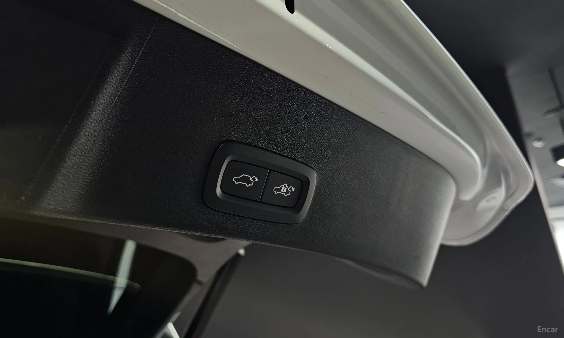 Volvo XC40 превью 17