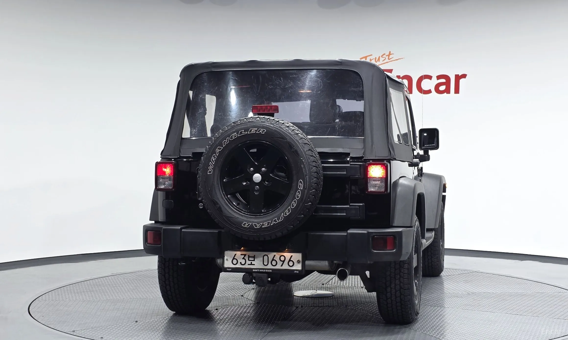 Jeep Wrangler (JK) превью 4